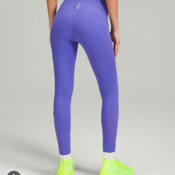 Lululemon Cargo SHR Hiking Tight 25” - Picture 1 of 6